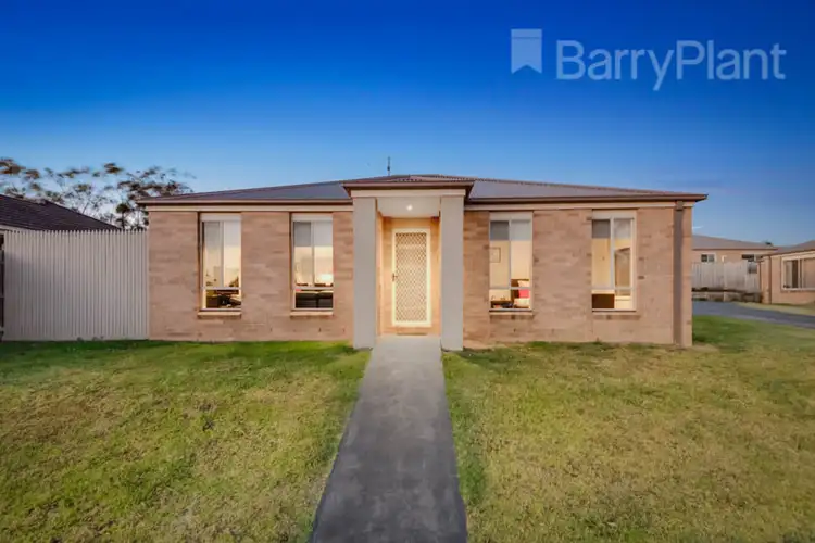 1/101 Ebony Drive, Pakenham VIC 3810