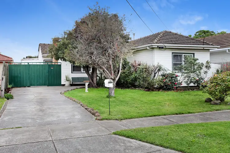 6 Ruth Street, Sunshine North VIC 3020