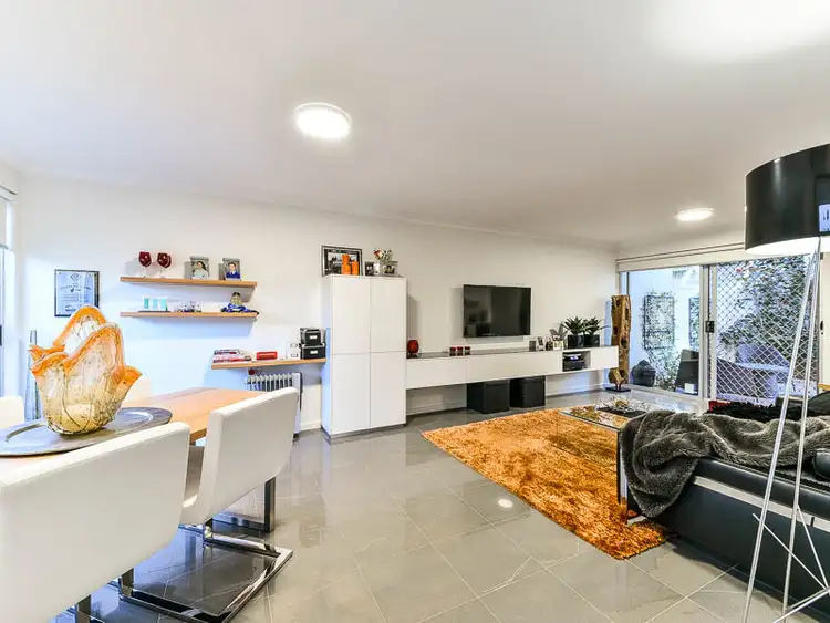 Seventh view of Homely unit listing, 1/12 Lawrence Street, Como WA 6152