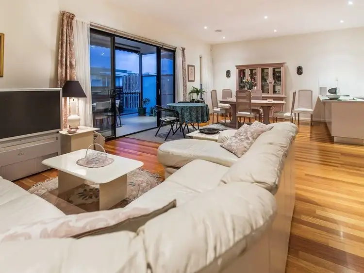 Fifth view of Homely townhouse listing, 2/1 Prescott Avenue, Safety Beach VIC 3936