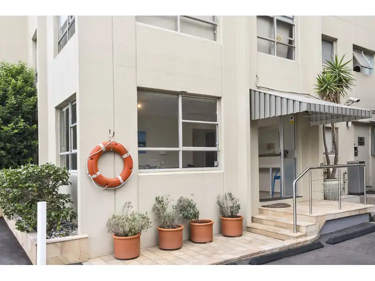 Third view of Homely apartment listing, 1/2a Henry Lawson Avenue, Mcmahons Point NSW 2060