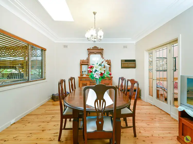 12 Windermere Avenue, Northmead NSW 2152