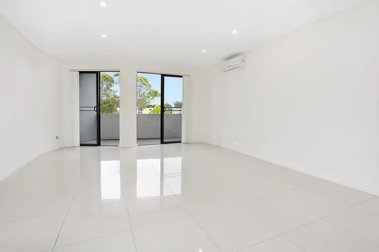 Third view of Homely apartment listing, 7/8-12 Linden Street, Toongabbie NSW 2146