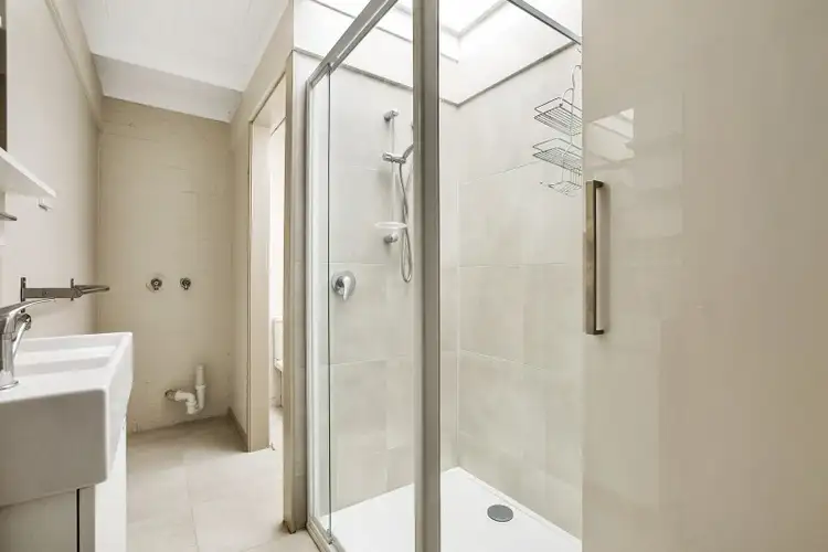 Fifth view of Homely unit listing, 1/163 Mt Eliza Way, Mount Eliza VIC 3930