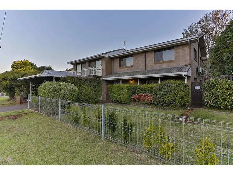 18 Regent Street, Darling Heights QLD 4350