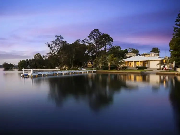 58 Gordon Avenue, Summerland Point NSW 2259