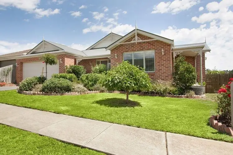 33 Rimfire Avenue, Drouin VIC 3818