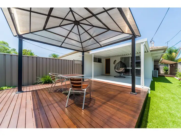 Fourth view of Homely semi-detached listing, 1/9 Fiona Street, Biggera Waters QLD 4216