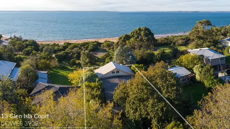 13 Glen Isla Court, Cowes VIC 3922