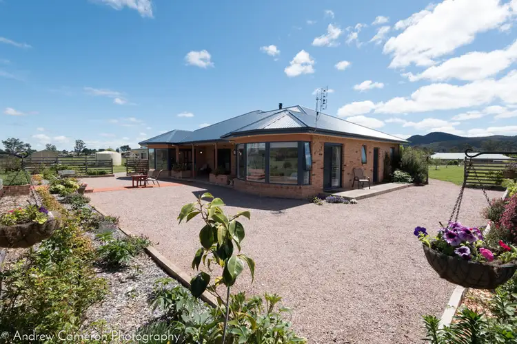 12 Formby Street, Sheffield TAS 7306