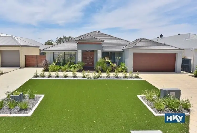 Second view of Homely house listing, 21 Longview Way, The Vines WA 6069