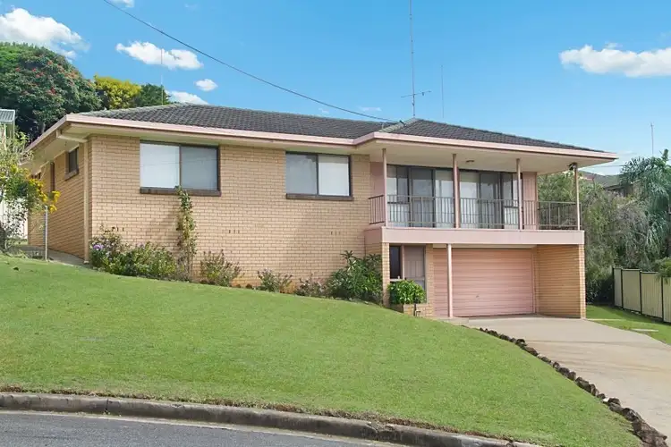 11 Uniacke Drive, Banora Point NSW 2486