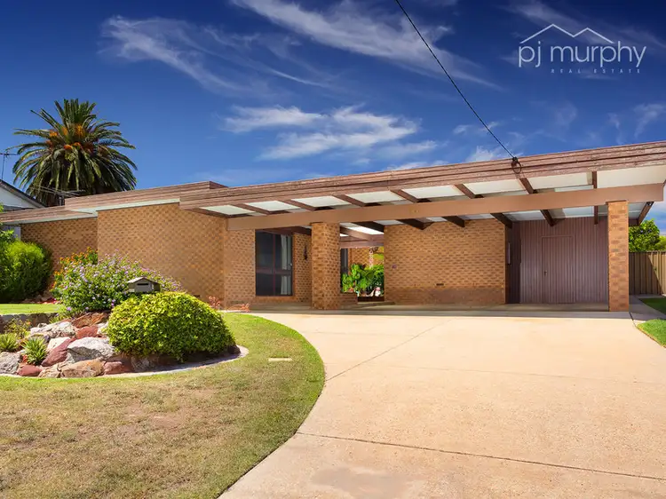 536 Moffat Street, Lavington NSW 2641