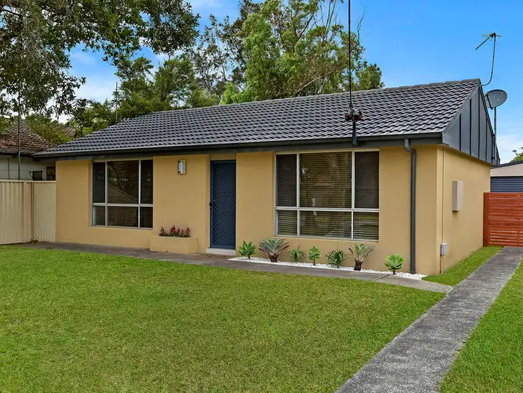 28 Colleen Street, Berkeley Vale NSW 2261