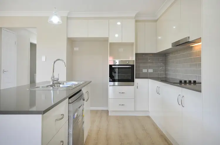 Fourth view of Homely villa listing, 2/6 Bristol Street, Newtown QLD 4350