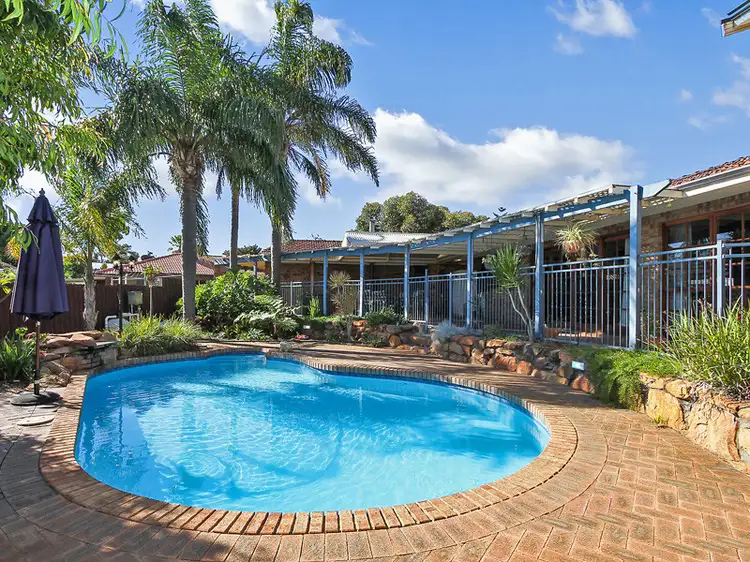 11 Lunar Court, Mullaloo WA 6027