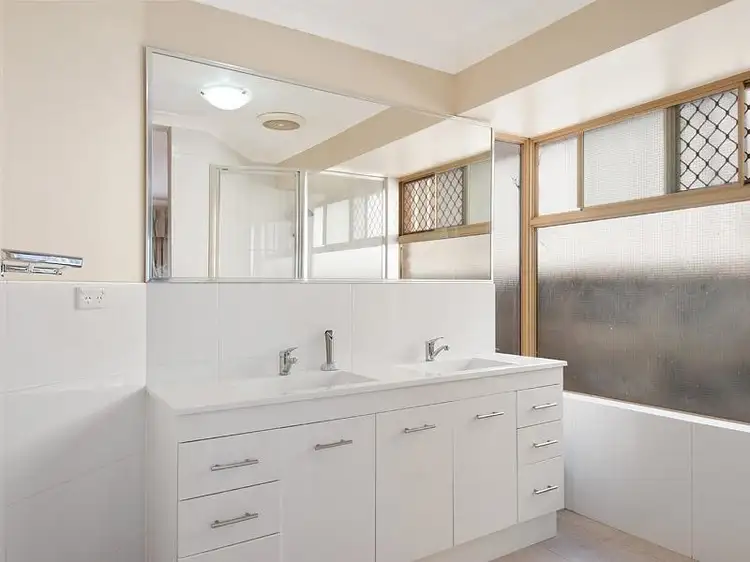 Fourth view of Homely house listing, 7 Sellen Court, Leeming WA 6149