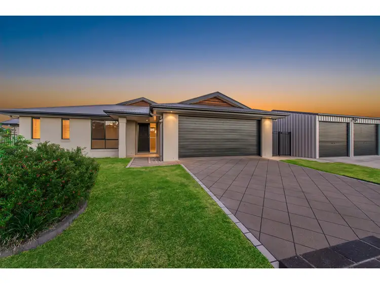 33 Holly Avenue, Highfields QLD 4352
