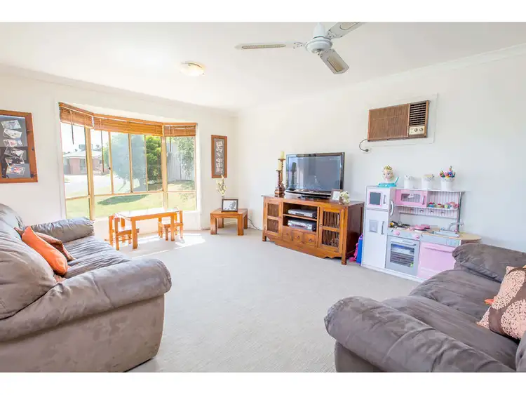 Second view of Homely house listing, 1 Dane Place, Wodonga VIC 3690