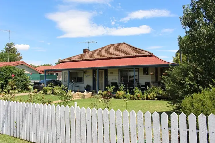 66 Union Street, Forbes NSW 2871