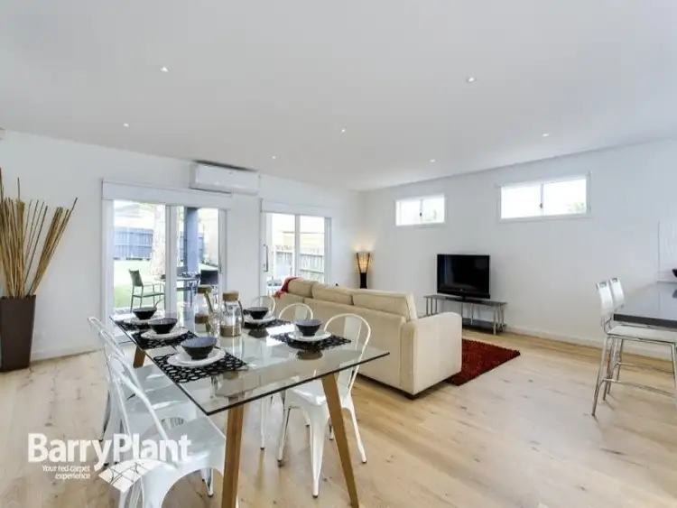 5A Moorfield Avenue, Rosebud VIC 3939