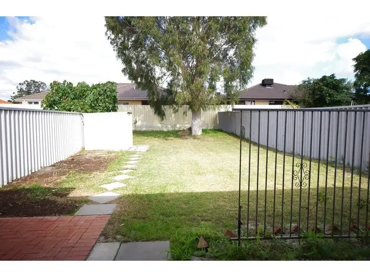 Fourth view of Homely semi-detached listing, 18 Cameron Street, Embleton WA 6062