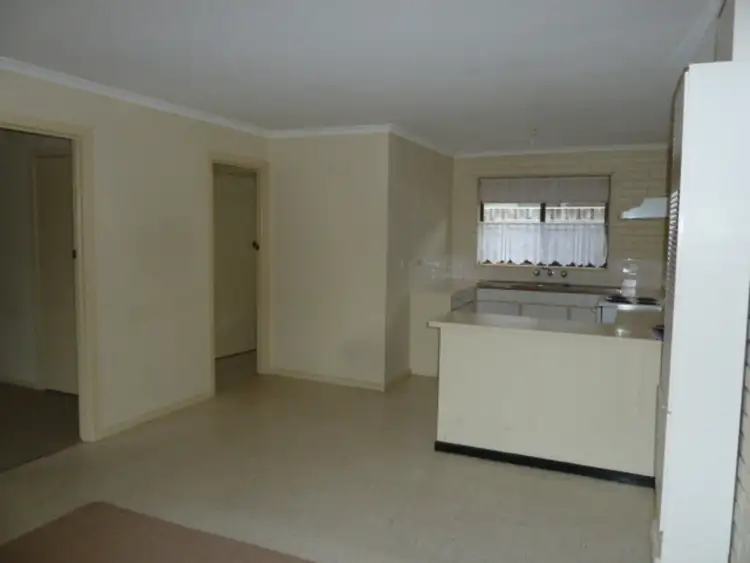 Fourth view of Homely block of units listing, 1-4/10 Parkin Street, Moe VIC 3825