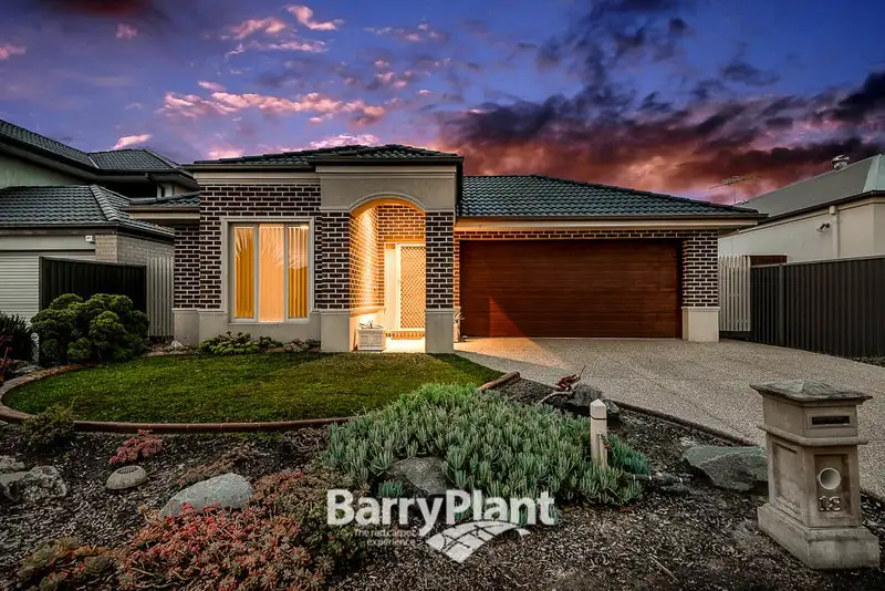 Main view of Homely house listing, 18 Everly Circuit, Pakenham VIC 3810