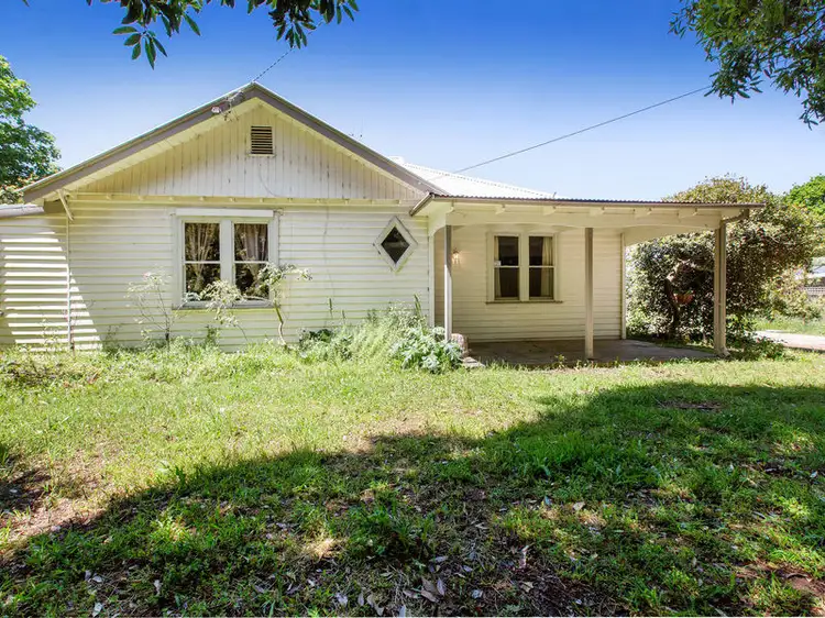1211 Mornington Flinders Road