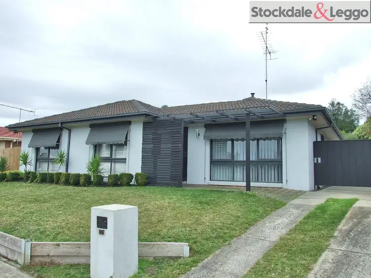 34 Dinwoodie Drive, Newborough VIC 3825