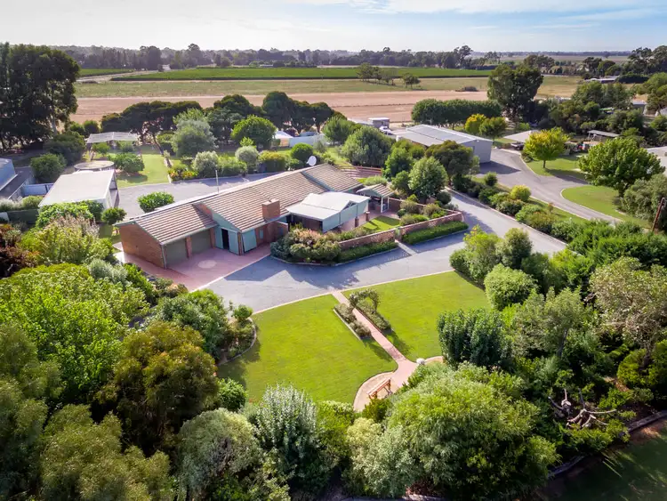 30 Moores Road, Kialla VIC 3631
