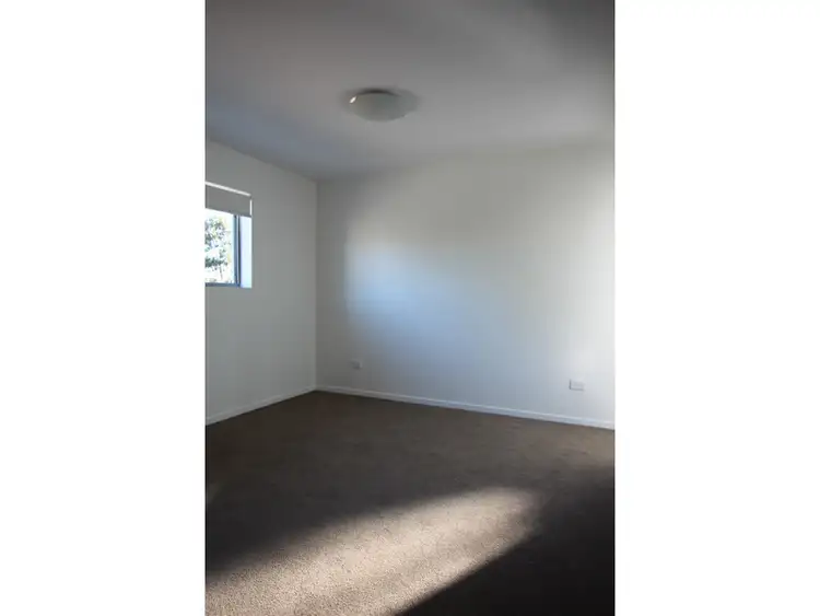 Sixth view of Homely unit listing, 4/29 Ortive Street, Yeronga QLD 4104