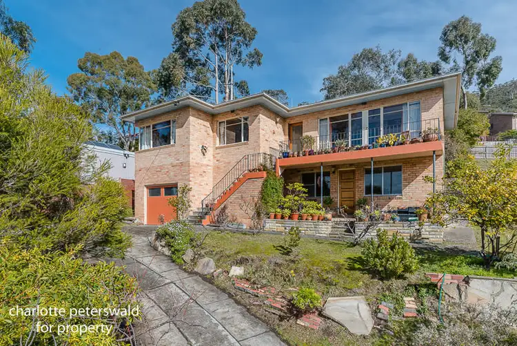 19 Delta Avenue, Taroona TAS 7053