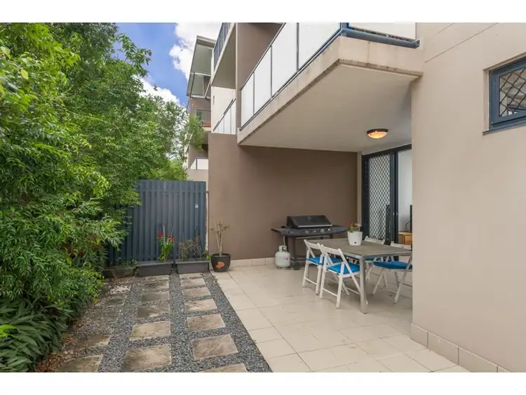 Third view of Homely apartment listing, 6/38 Brougham Street, Fairfield QLD 4103