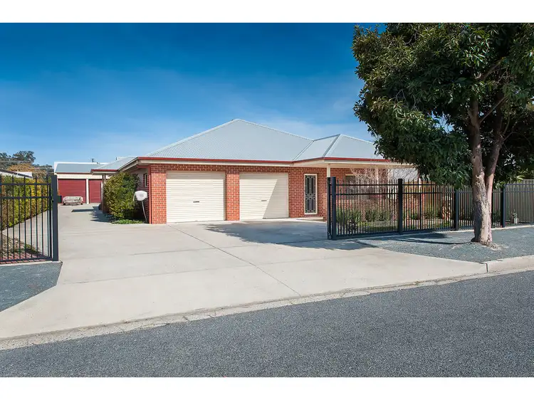 462 Griffith Road, Lavington NSW 2641