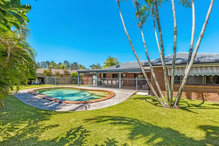 8 Roker Drive, Currumbin Waters QLD 4223