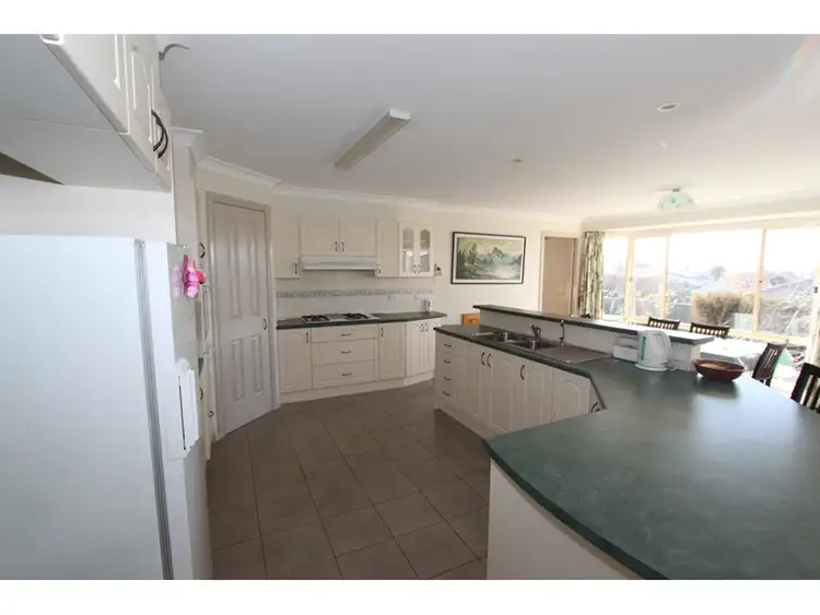 Fifth view of Homely house listing, 8 Quinn Court, Llanarth NSW 2795