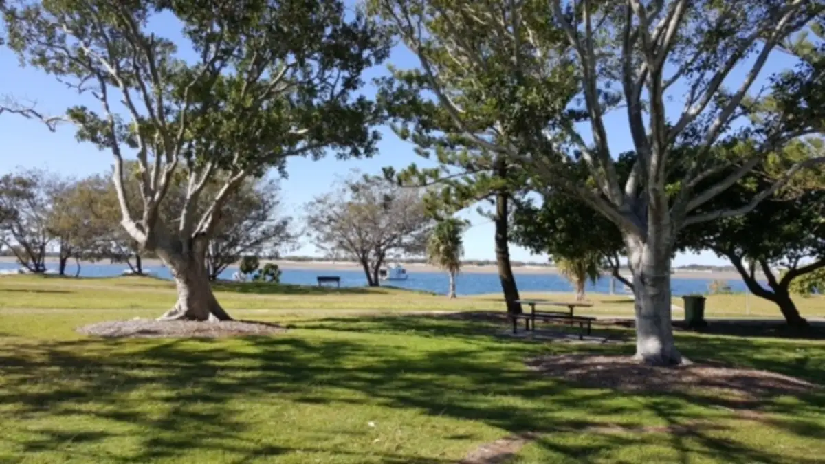 Main view of Homely unit listing, 2/5 Proud Street, Labrador QLD 4215