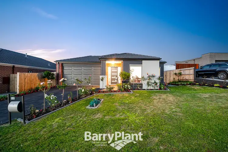 95 Manna Gum Drive, Pakenham VIC 3810