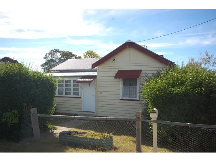19 Canambe Street, Armidale NSW 2350