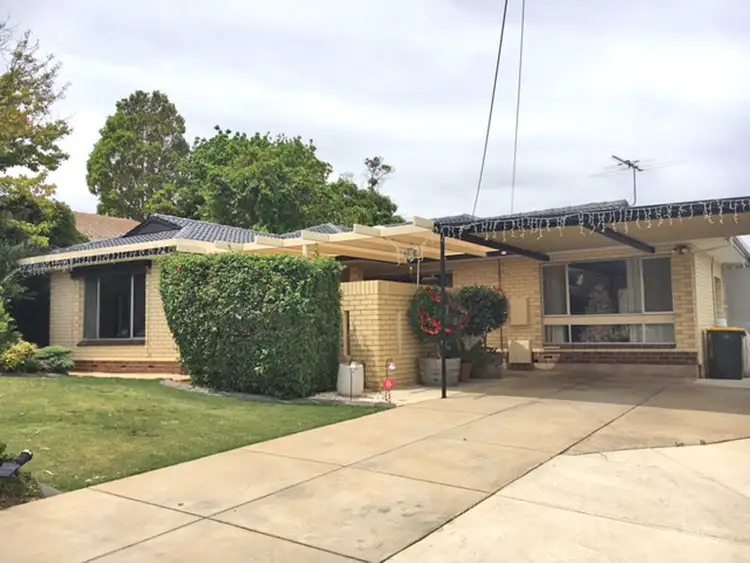 16 Mandalay Drive, Happy Valley SA 5159