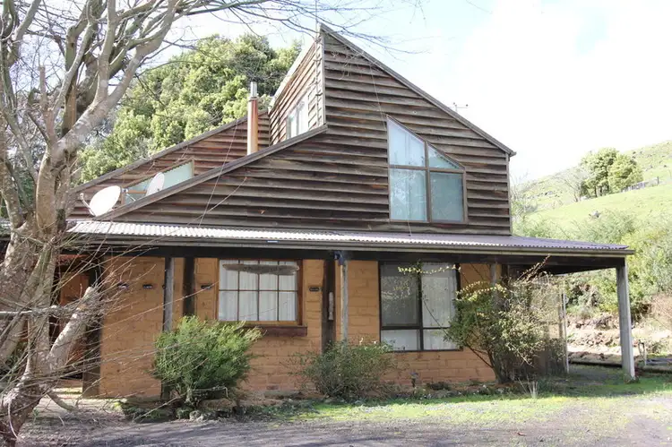 5 Greta Road, Upper Natone TAS 7321