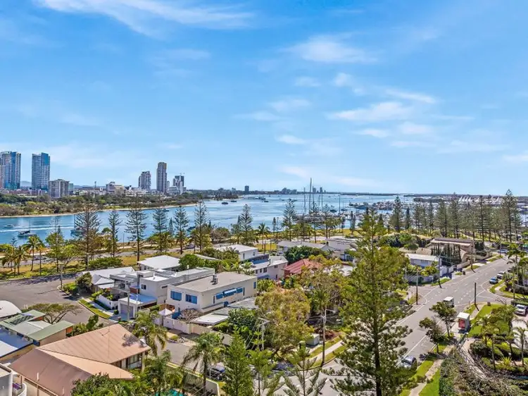 1 LENNIE Avenue, Main Beach QLD 4217