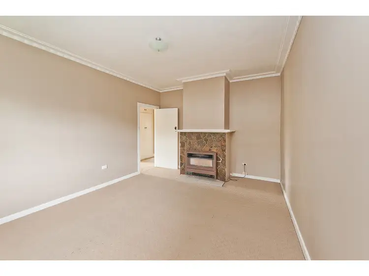 Third view of Homely unit listing, 1 / 1066 Waugh Road, North Albury NSW 2640