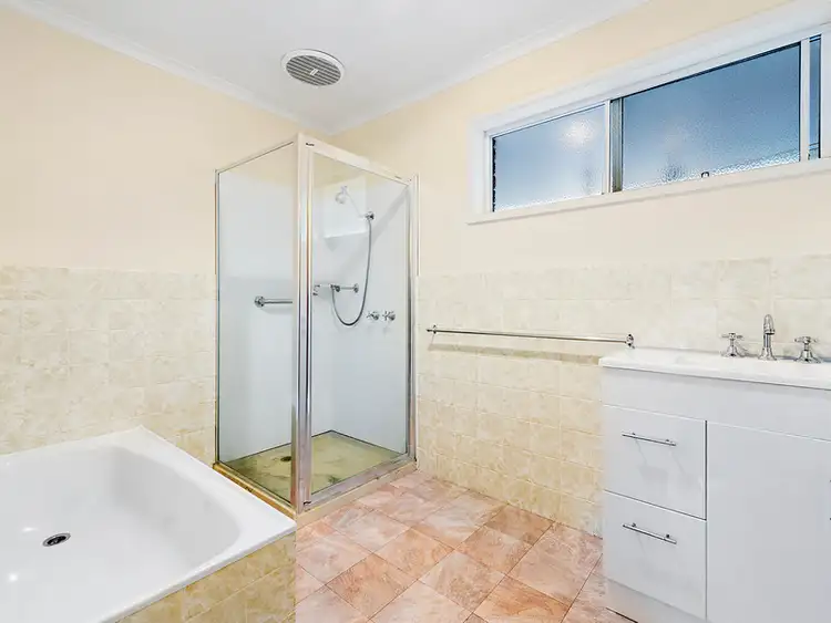 Sixth view of Homely unit listing, 2/4 Pollack Street, Colac VIC 3250