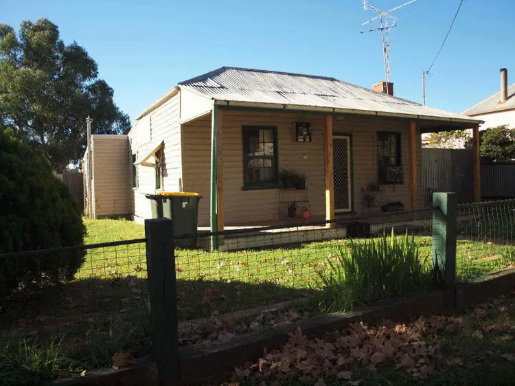 Main view of Homely house listing, 5 Chantilly Street, Narrandera NSW 2700