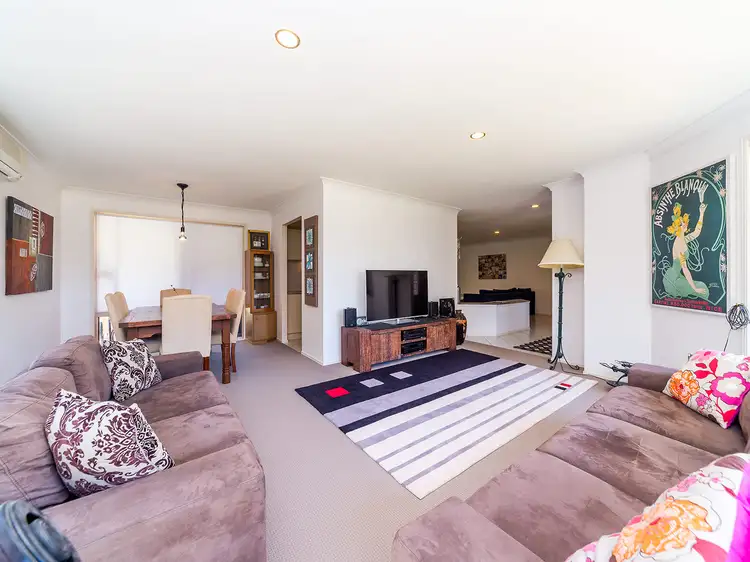 Second view of Homely house listing, 4 Greenwood Court, Helensvale QLD 4212