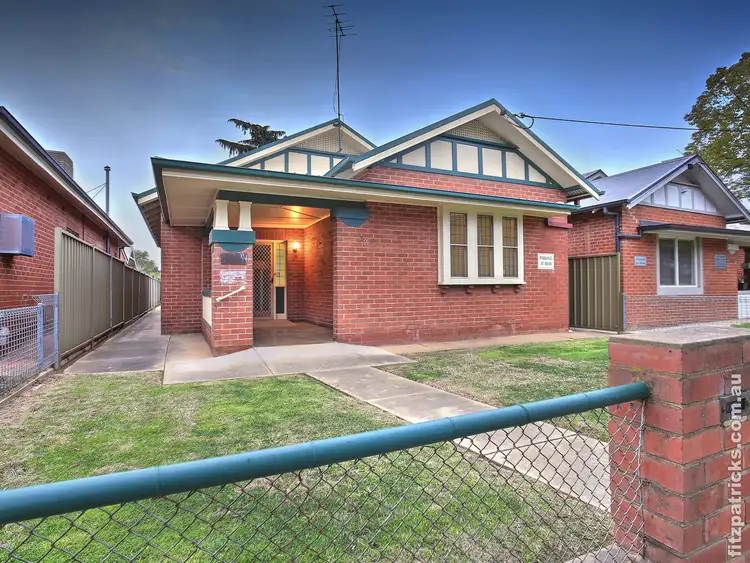 42 Docker Street, Wagga Wagga NSW 2650
