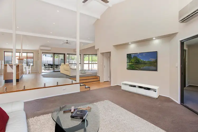 97 Alison Road, Carrara QLD 4211