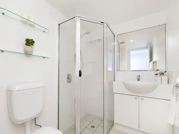 Sixth view of Homely unit listing, 25/7 Landsborough Terrace, Toowong QLD 4066